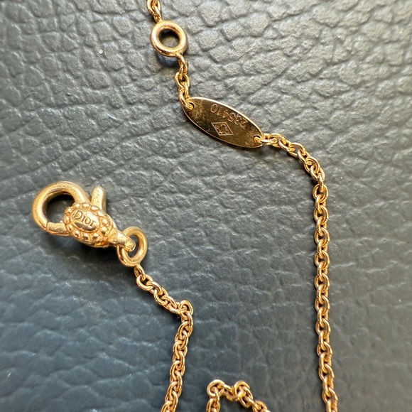 Dior Rose Des Vents Necklace - Picture 7 of 11